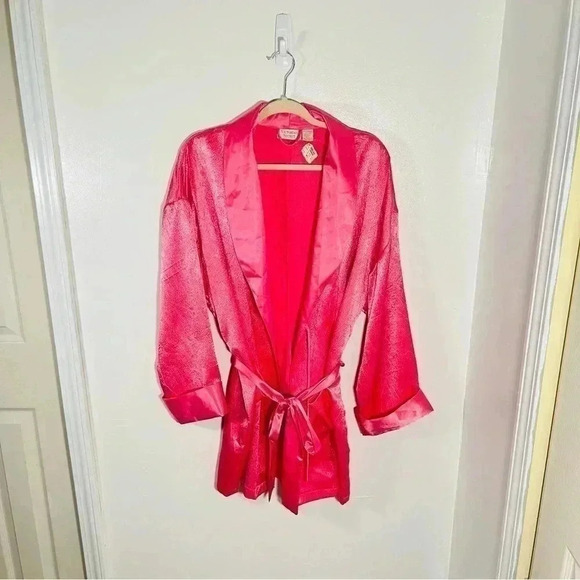 NWT Victoria's Secret Gold Label Deadstock Vintage Hot Pink Satin Robe with Belt - Picture 2 of 9